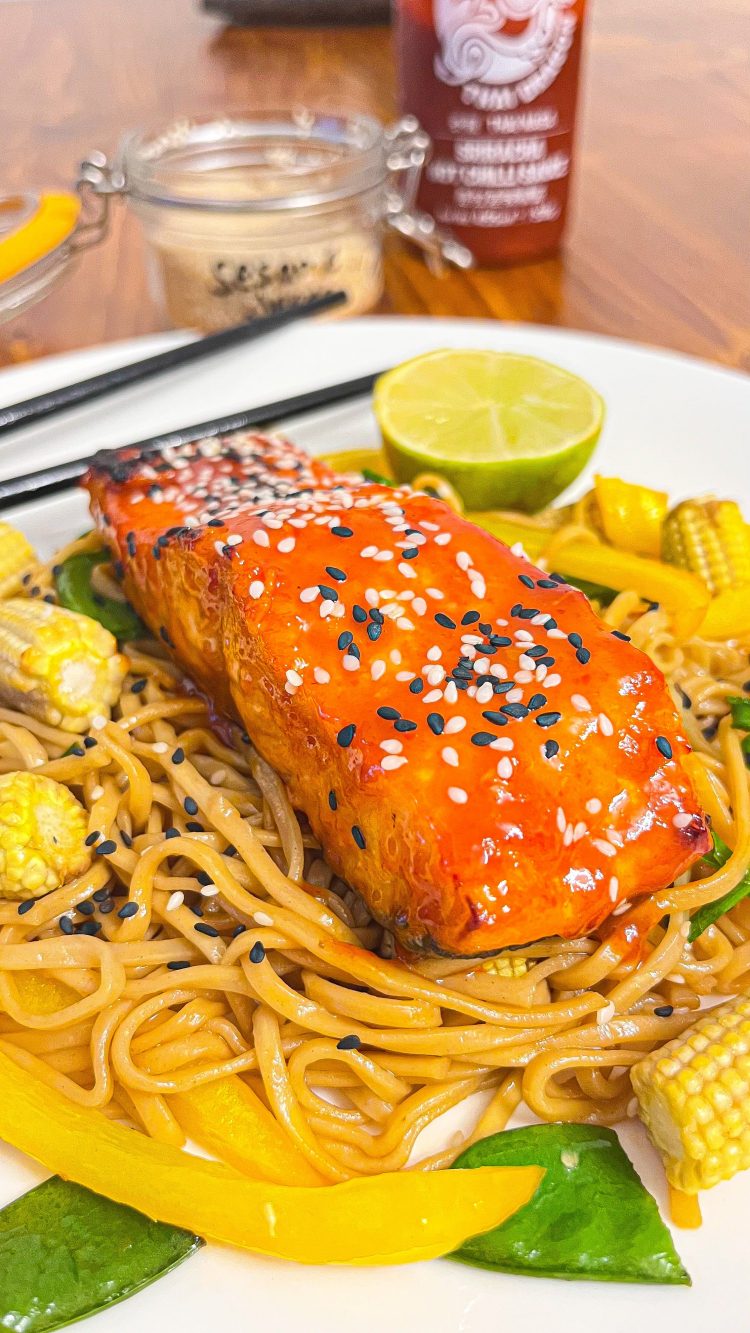 Sriracha Honey Salmon Noodles