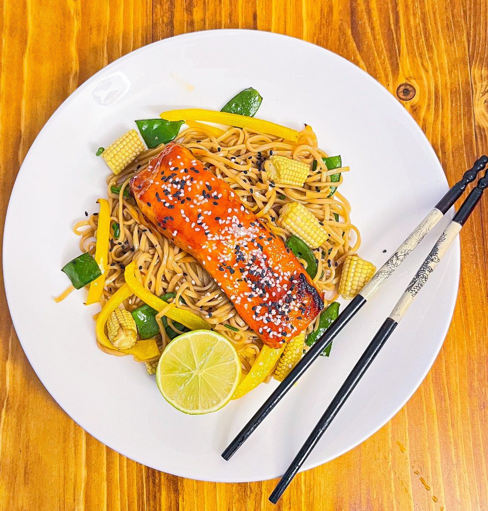 Sriracha Honey Salmon Noodles